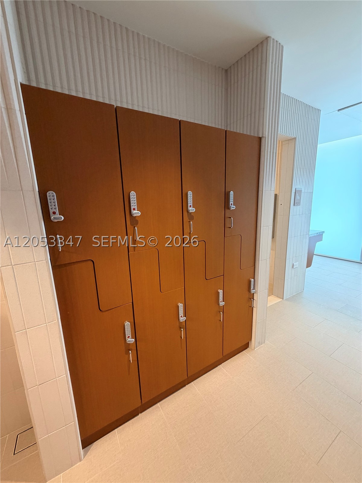 175 SE 25 ROAD #902, Miami FL 33129