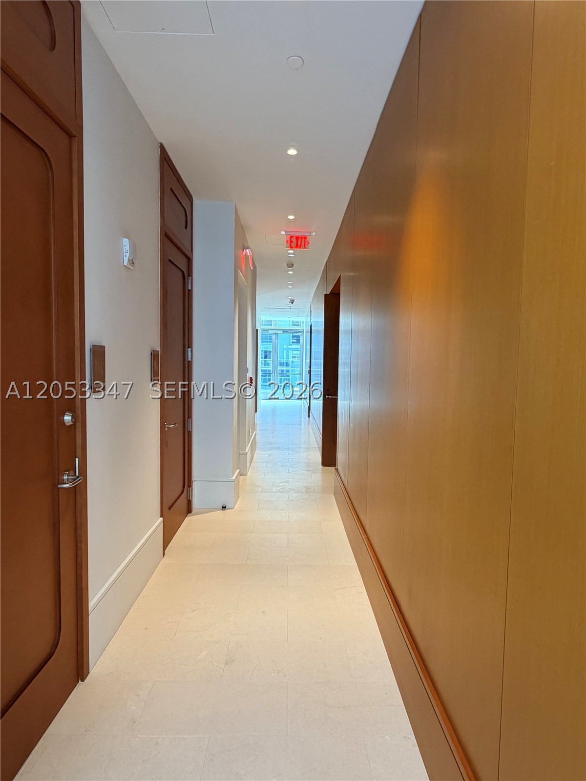 175 SE 25 ROAD #902, Miami FL 33129