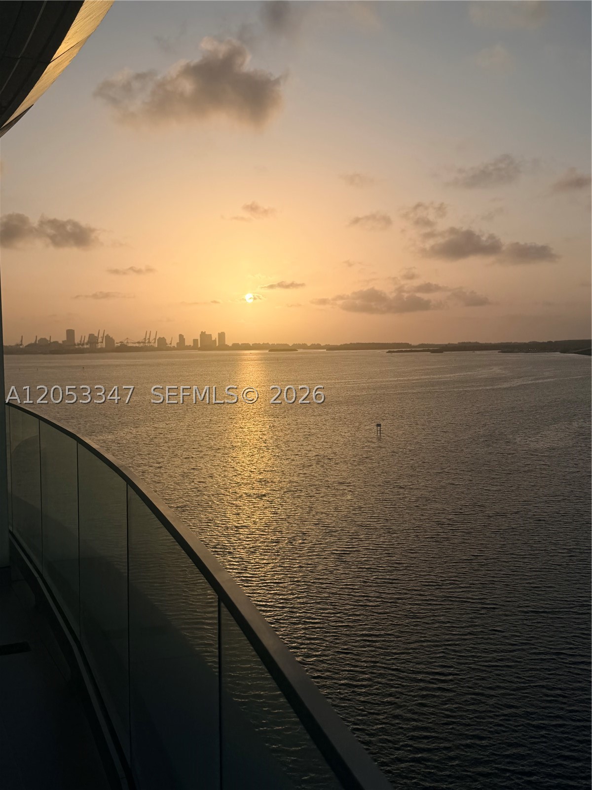 175 SE 25 ROAD #902, Miami FL 33129