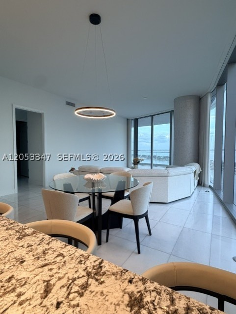 175 SE 25 ROAD #902, Miami FL 33129