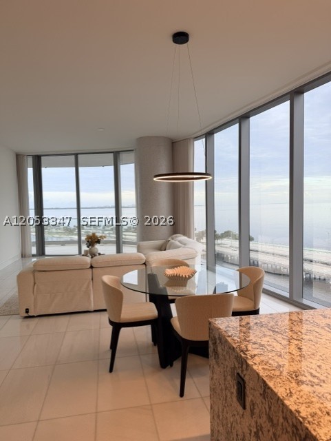 175 SE 25 ROAD #902, Miami FL 33129
