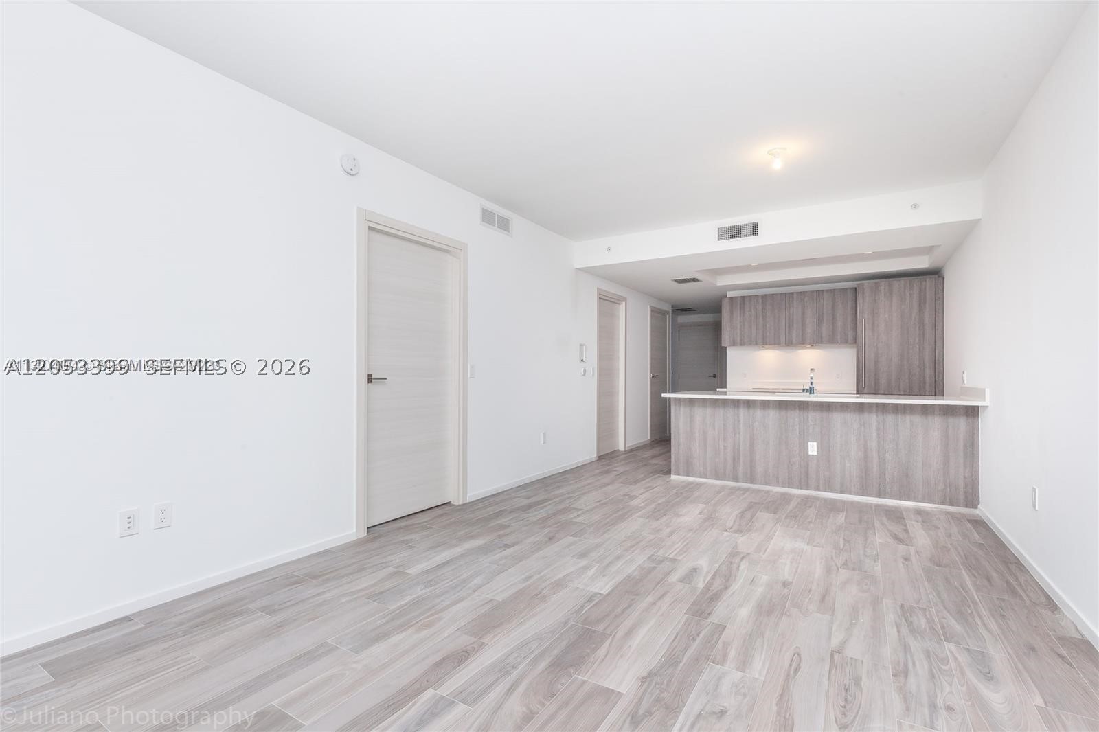 801 S Miami Ave #3006, Miami FL 33130