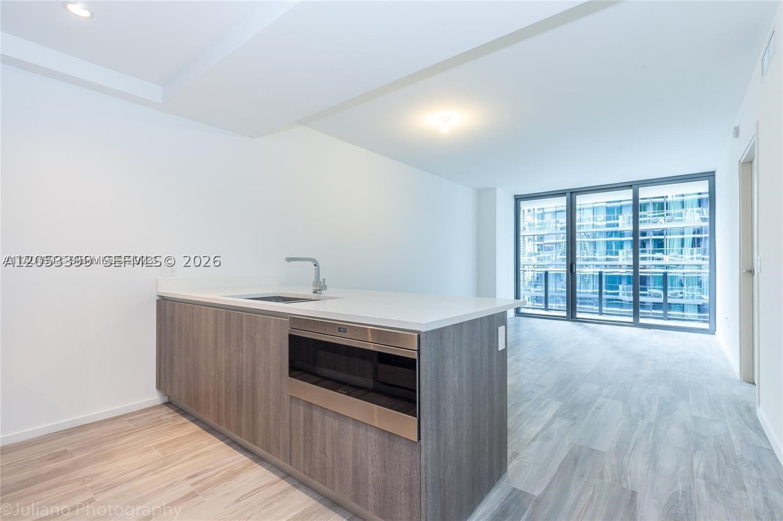 801 S Miami Ave #3006, Miami FL 33130