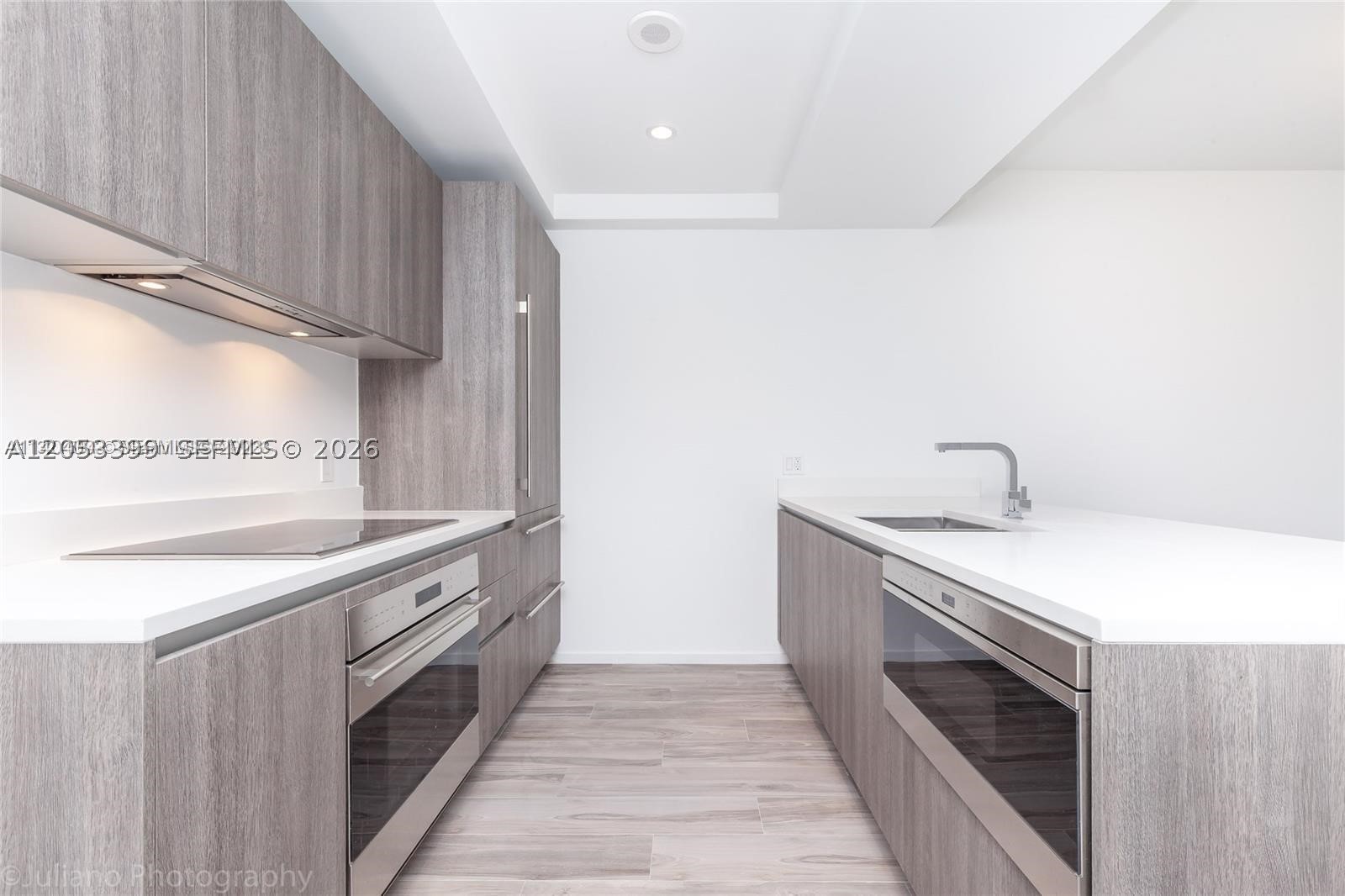 801 S Miami Ave #3006, Miami FL 33130
