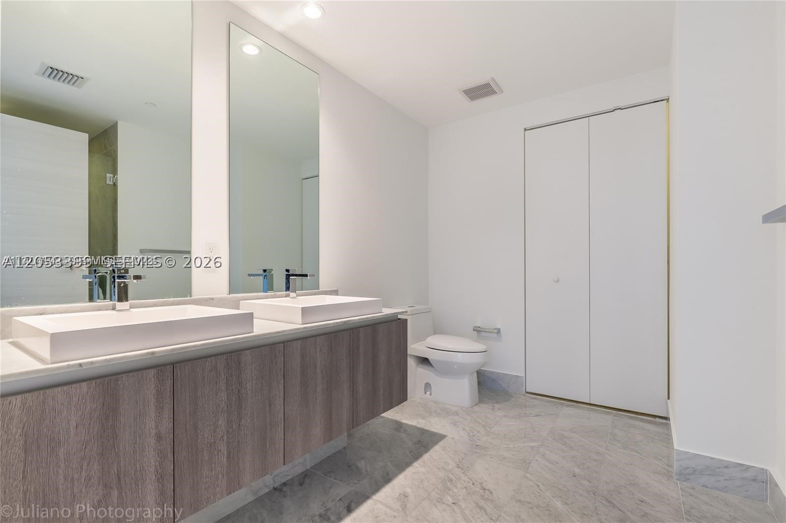 801 S Miami Ave #3006, Miami FL 33130