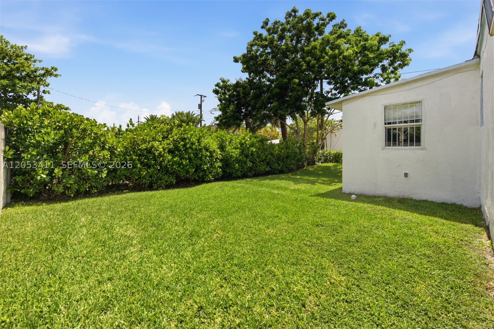 14 NW 75th St #14, Miami FL 33150