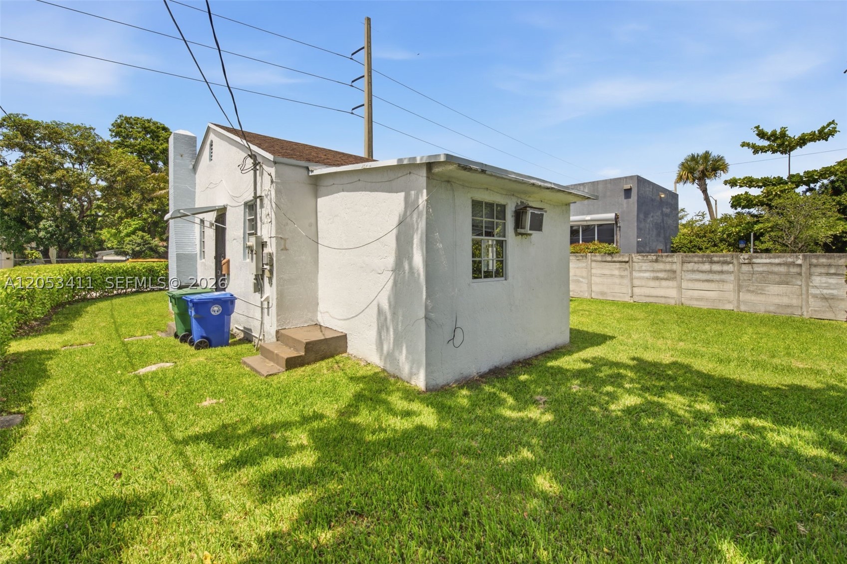 14 NW 75th St #14, Miami FL 33150