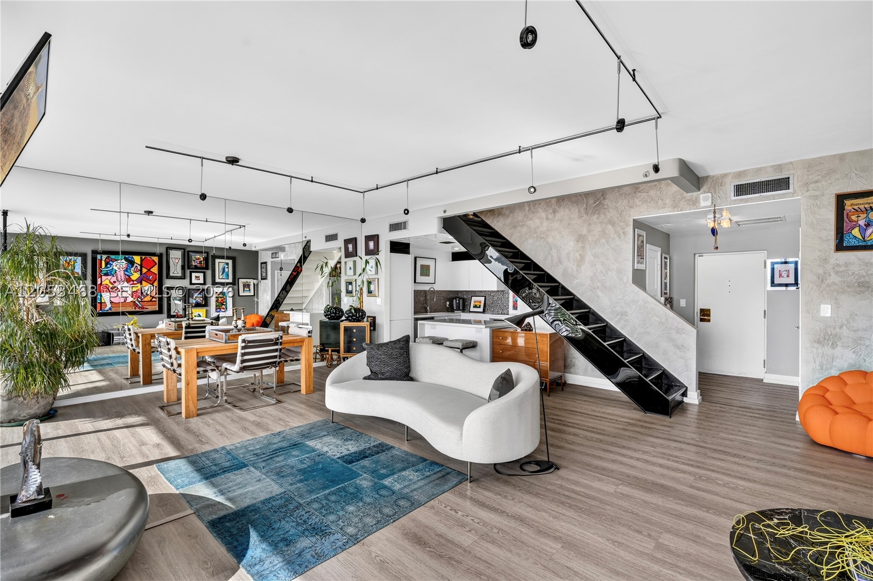 1000 Venetian Way #810, Miami Beach FL 33139