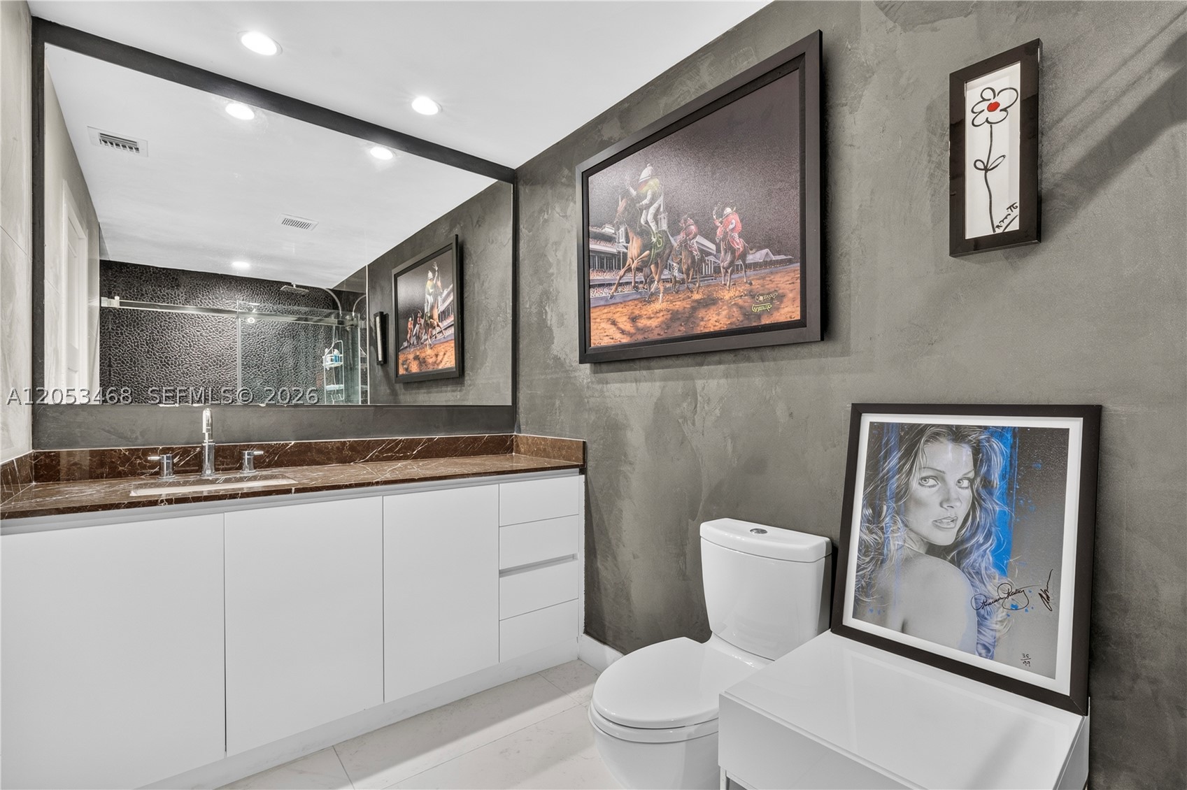 1000 Venetian Way #810, Miami Beach FL 33139