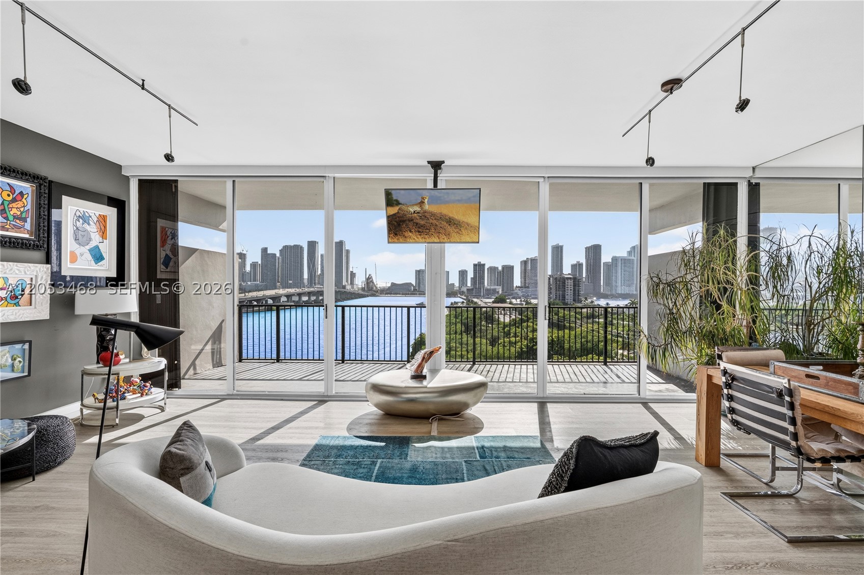 1000 Venetian Way #810, Miami Beach FL 33139