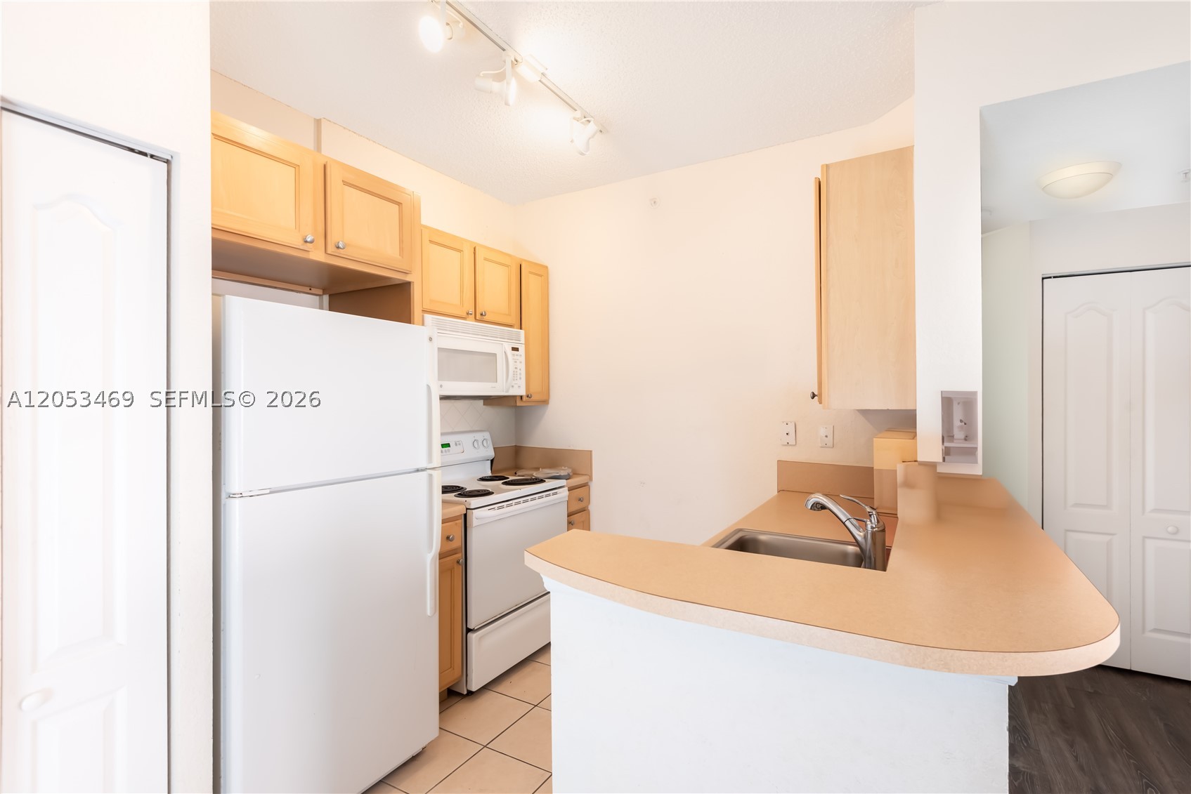 South Miami FL 33143 - A12053469