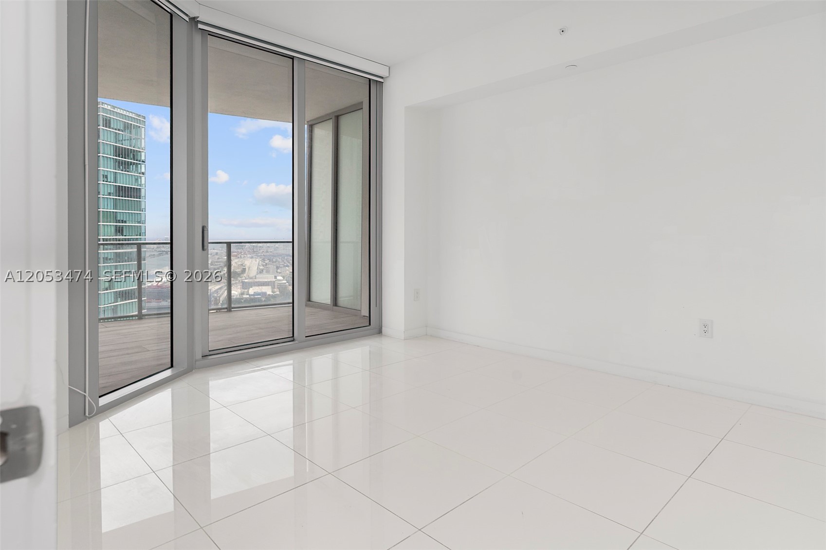 851 NE 1st Ave #4407, Miami FL 33132