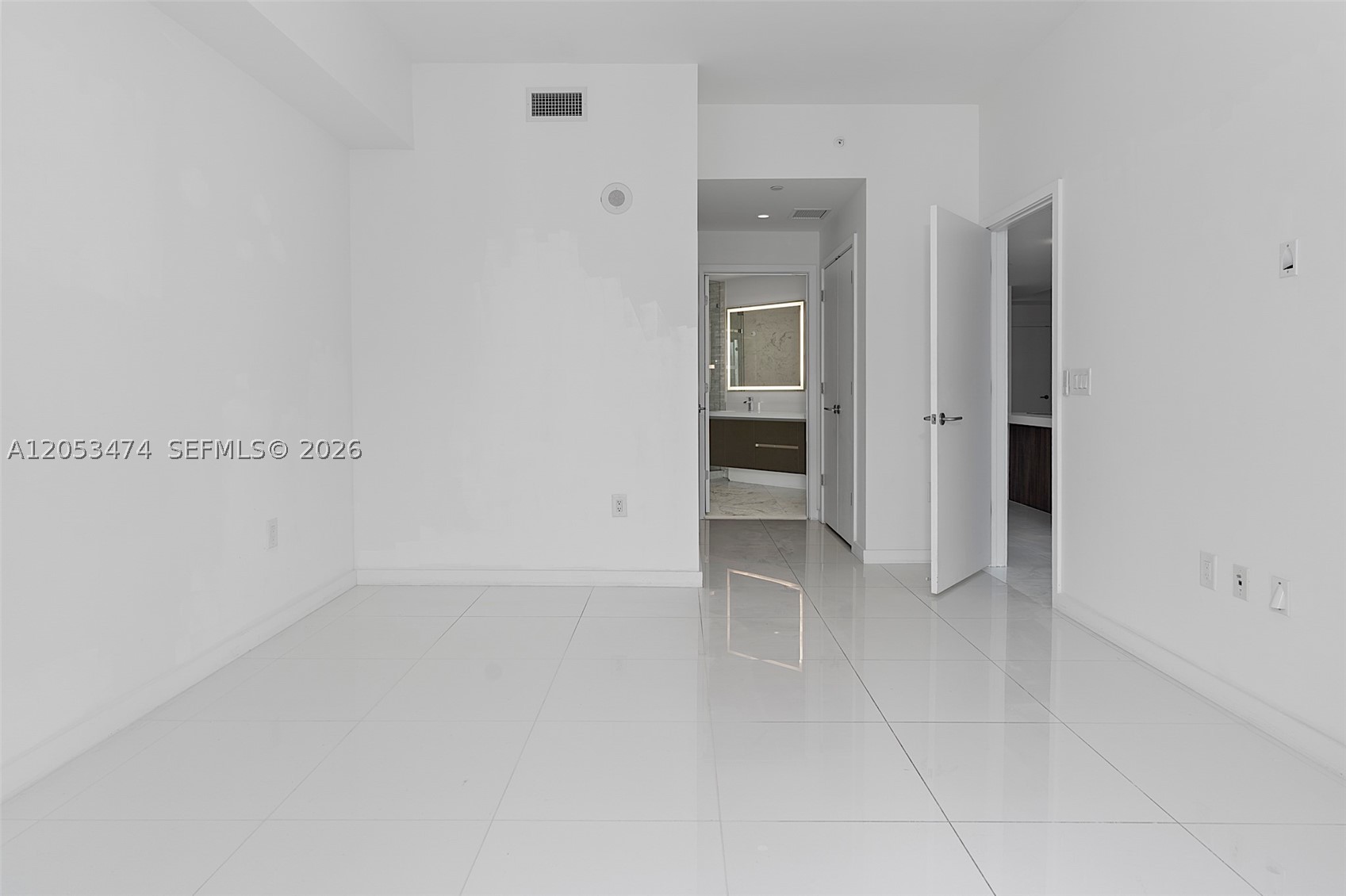851 NE 1st Ave #4407, Miami FL 33132