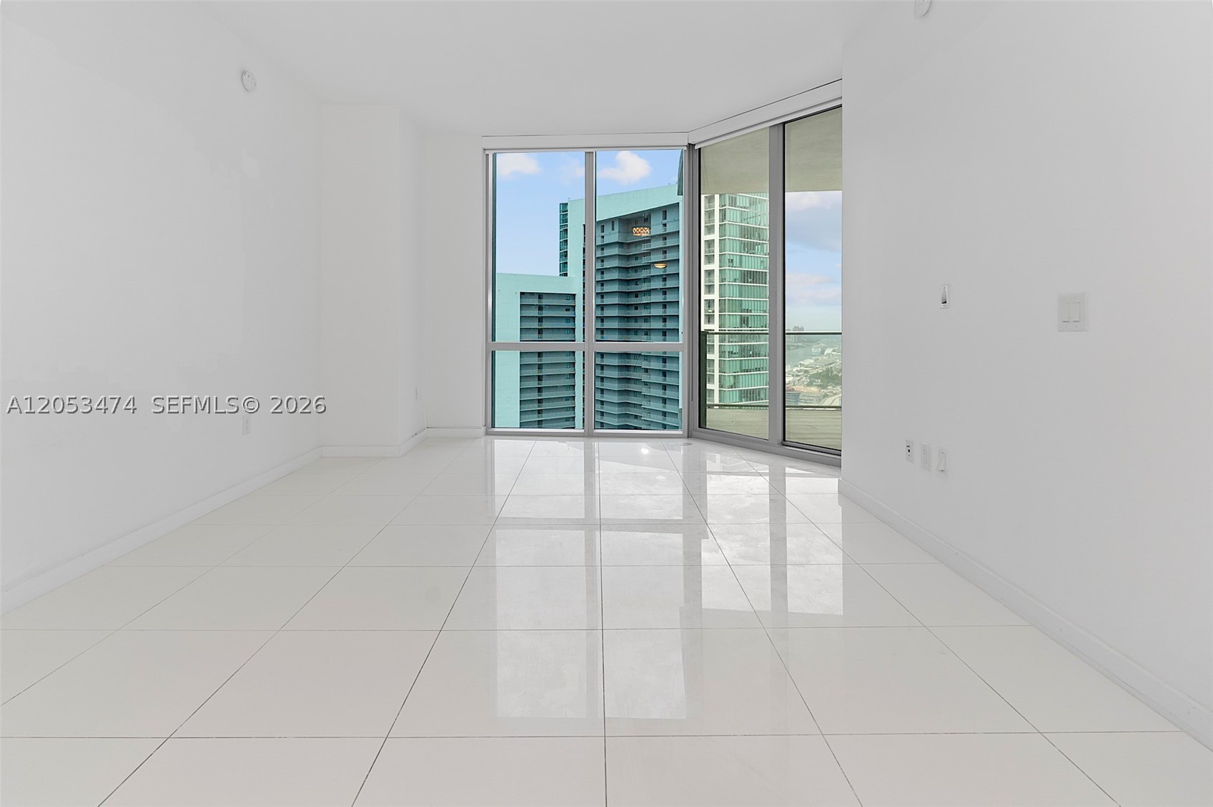 851 NE 1st Ave #4407, Miami FL 33132