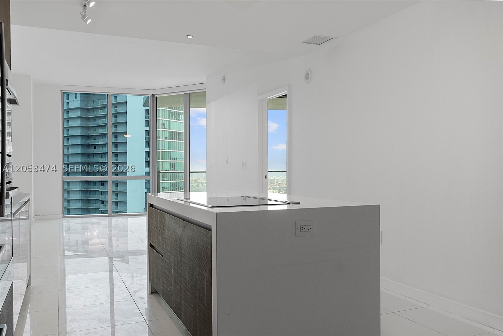 851 NE 1st Ave #4407, Miami FL 33132