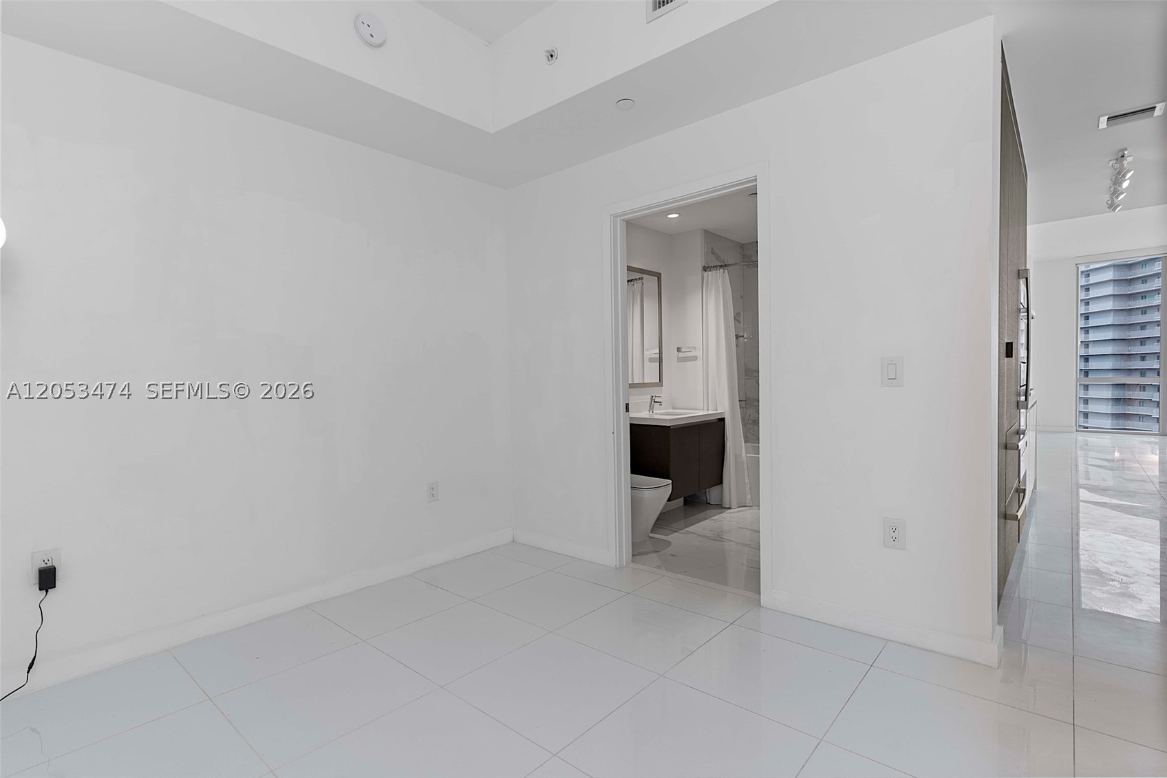 851 NE 1st Ave #4407, Miami FL 33132