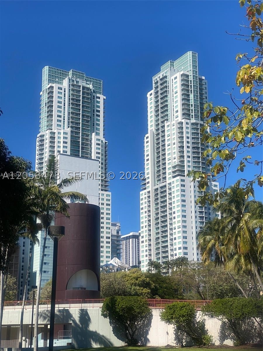 Miami FL 33132 - A12053478