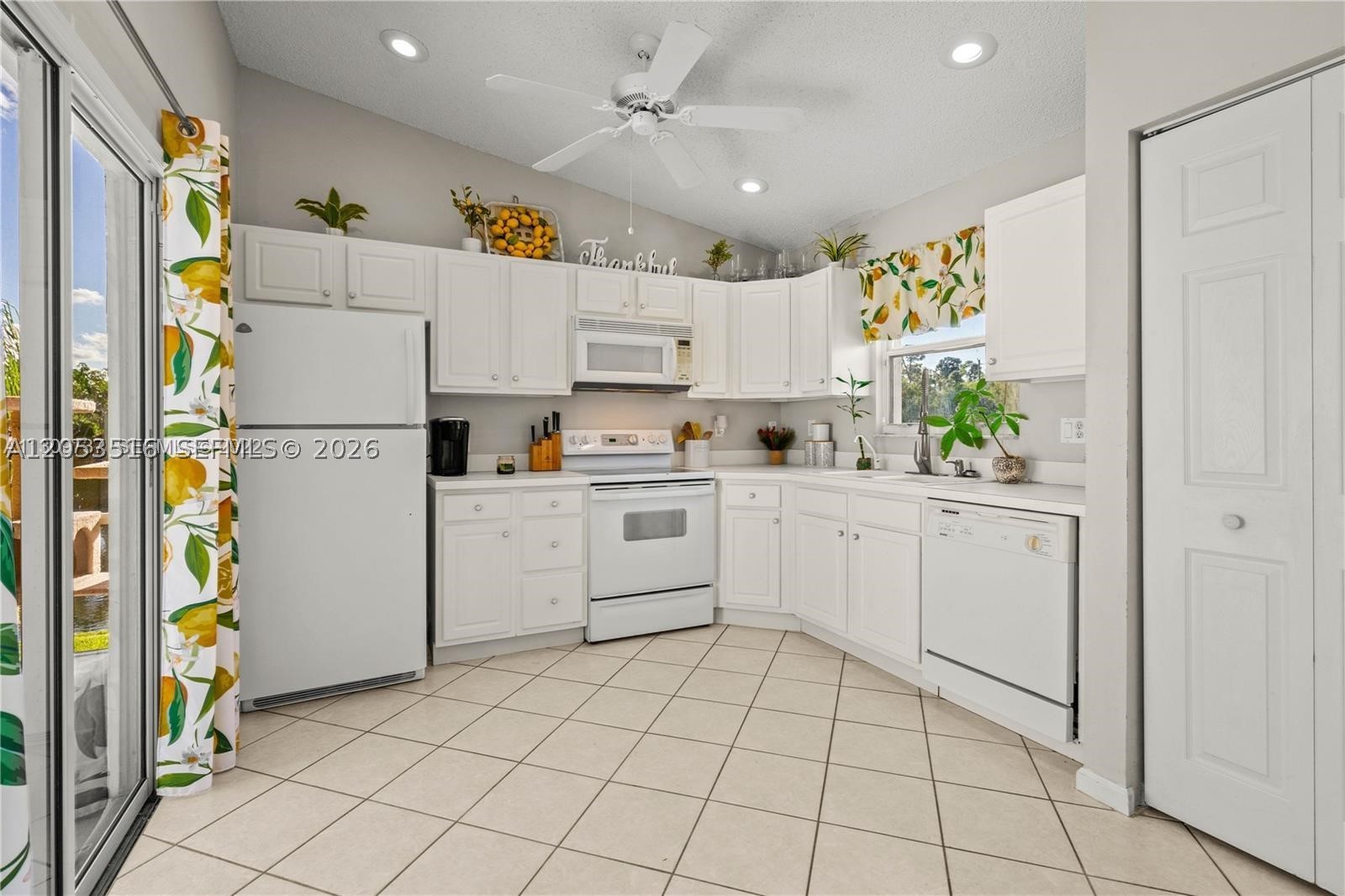 112 Caribe Ct, Green Acres FL 33413