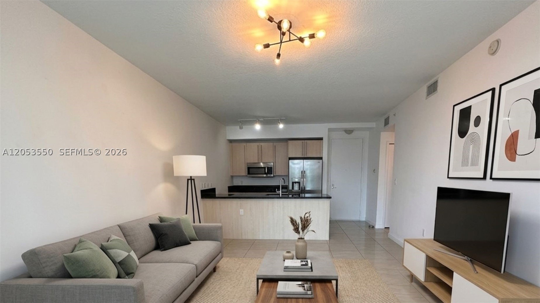 79 SW 12th St #1102-S, Miami FL 33130