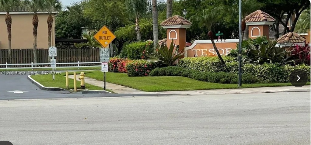 9720 SW 164th Ave, Miami FL 33196
