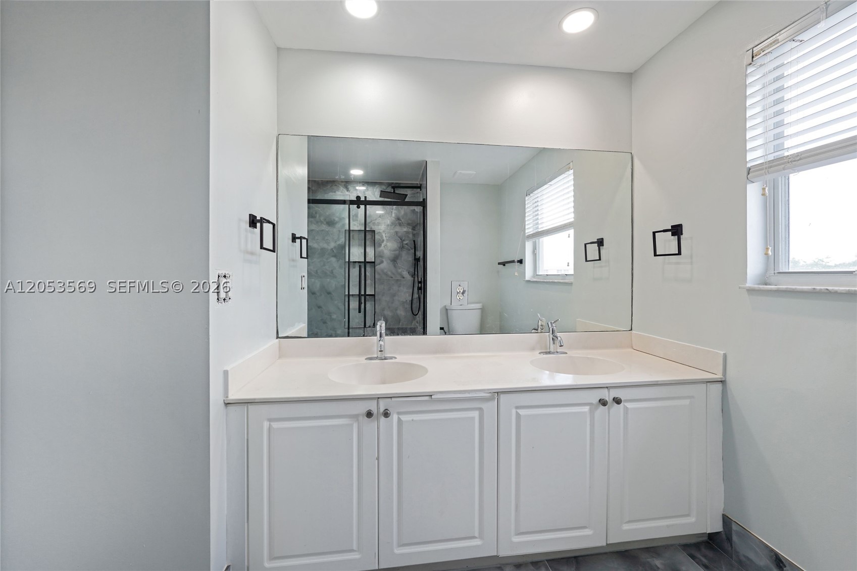 850 NW 168th Ave, Pembroke Pines FL 33028