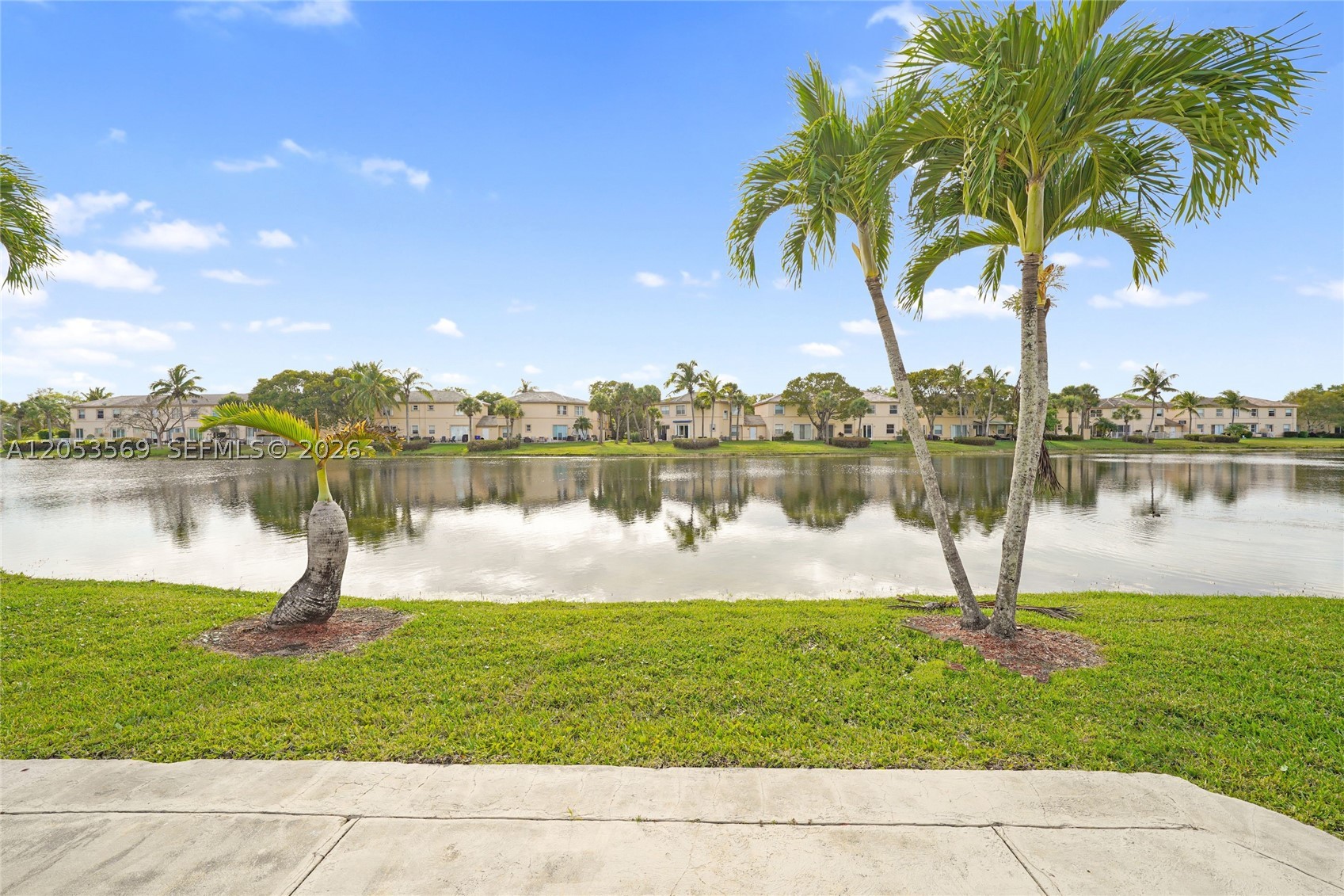 850 NW 168th Ave, Pembroke Pines FL 33028