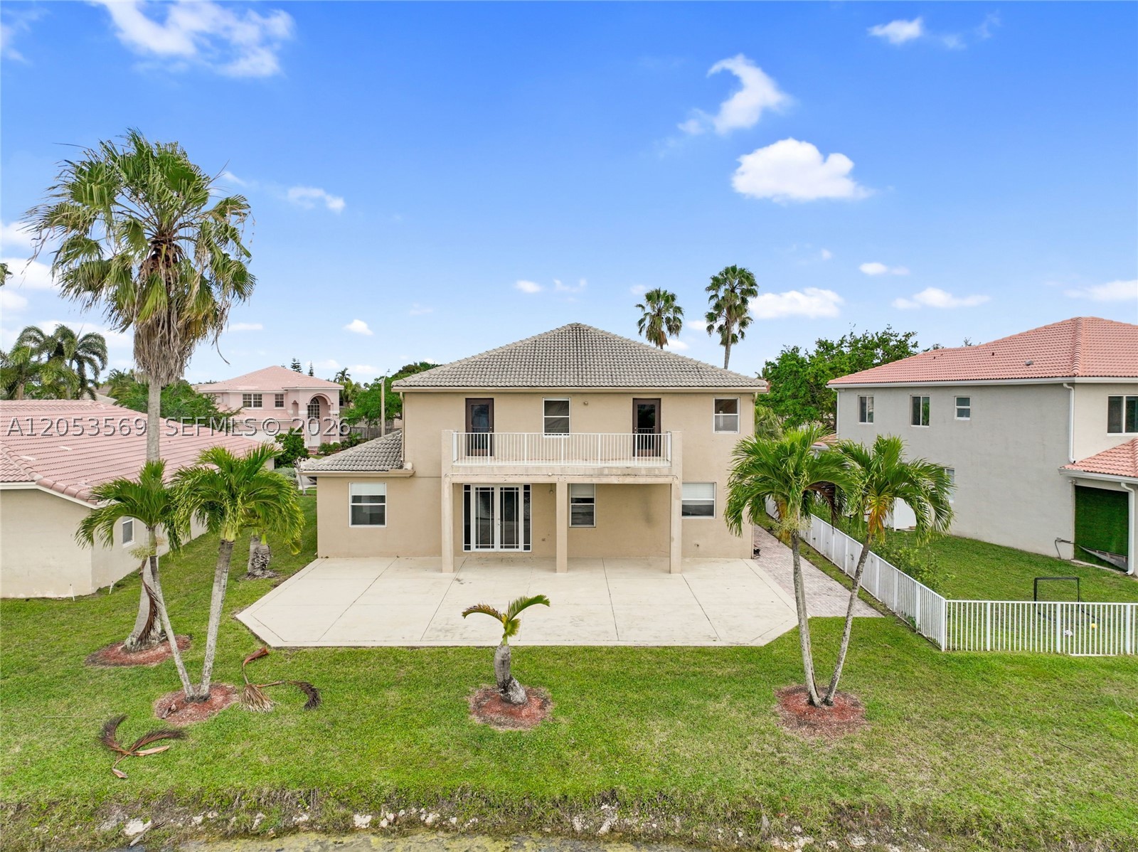 850 NW 168th Ave, Pembroke Pines FL 33028