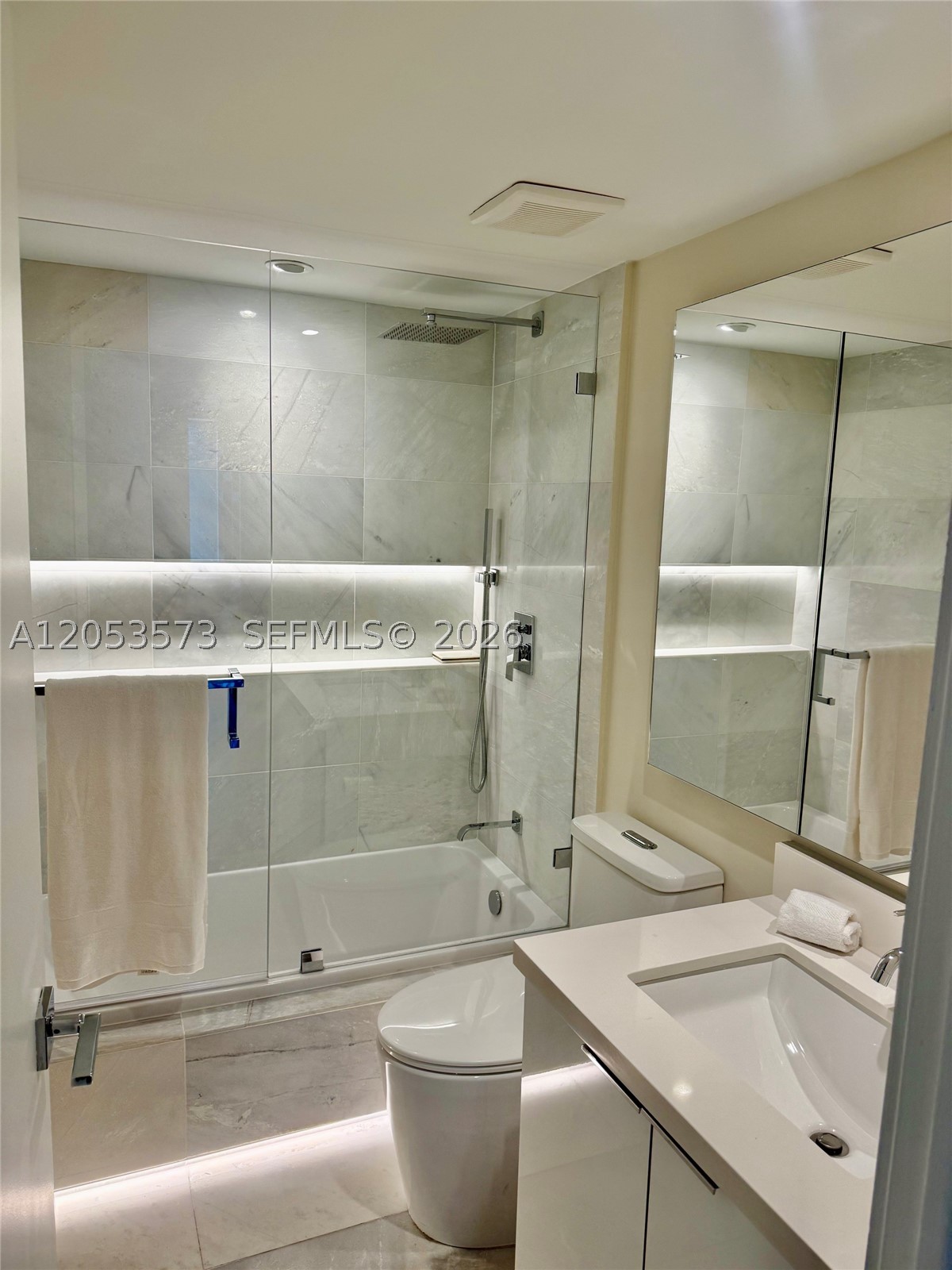 199 Ocean Lane Dr #311, Key Biscayne FL 33149