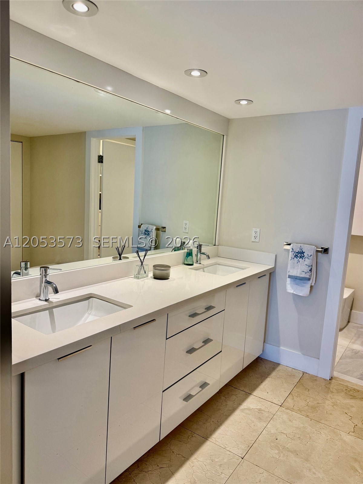199 Ocean Lane Dr #311, Key Biscayne FL 33149