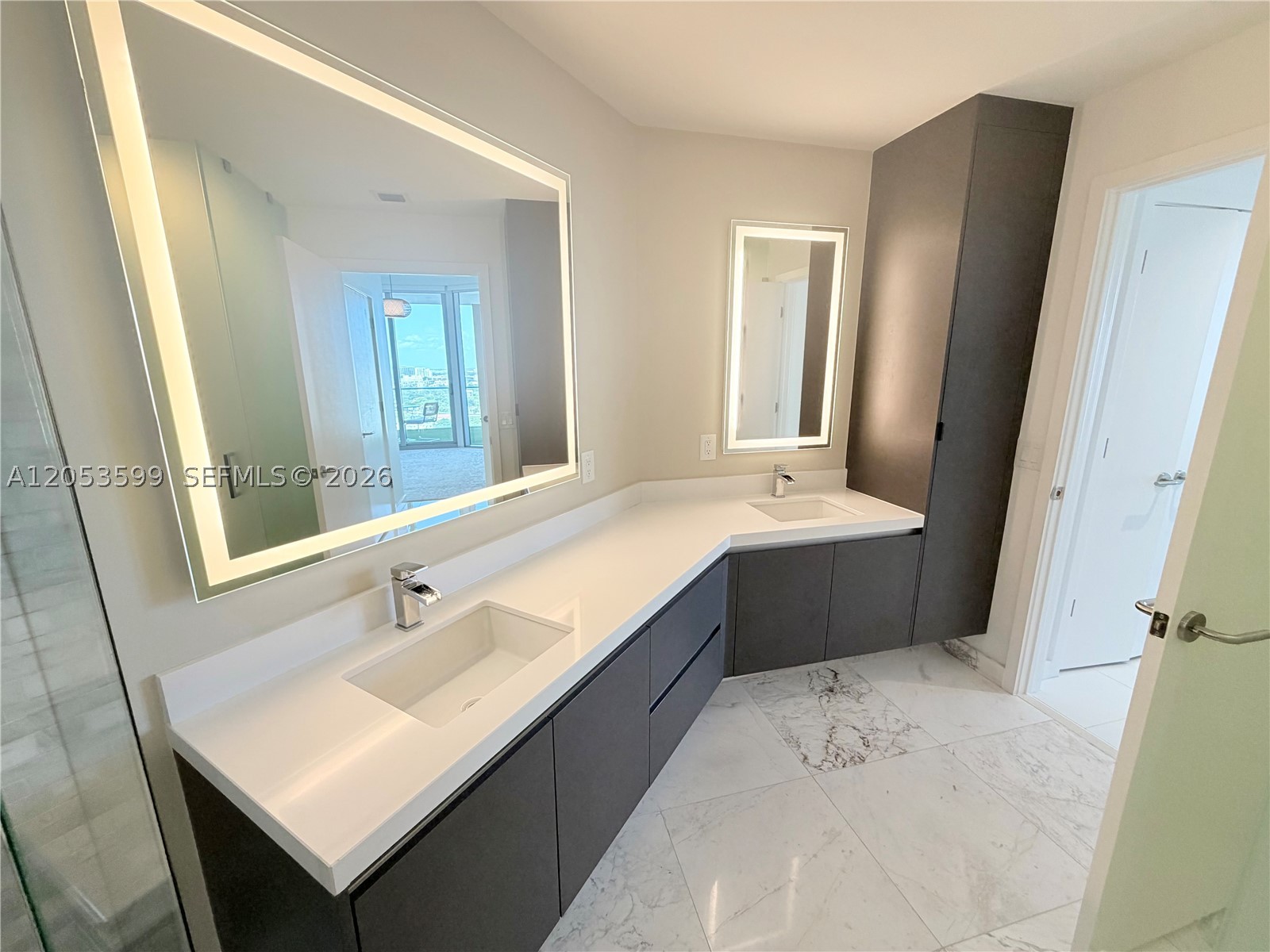 851 NE 1st Ave #2406, Miami FL 33132