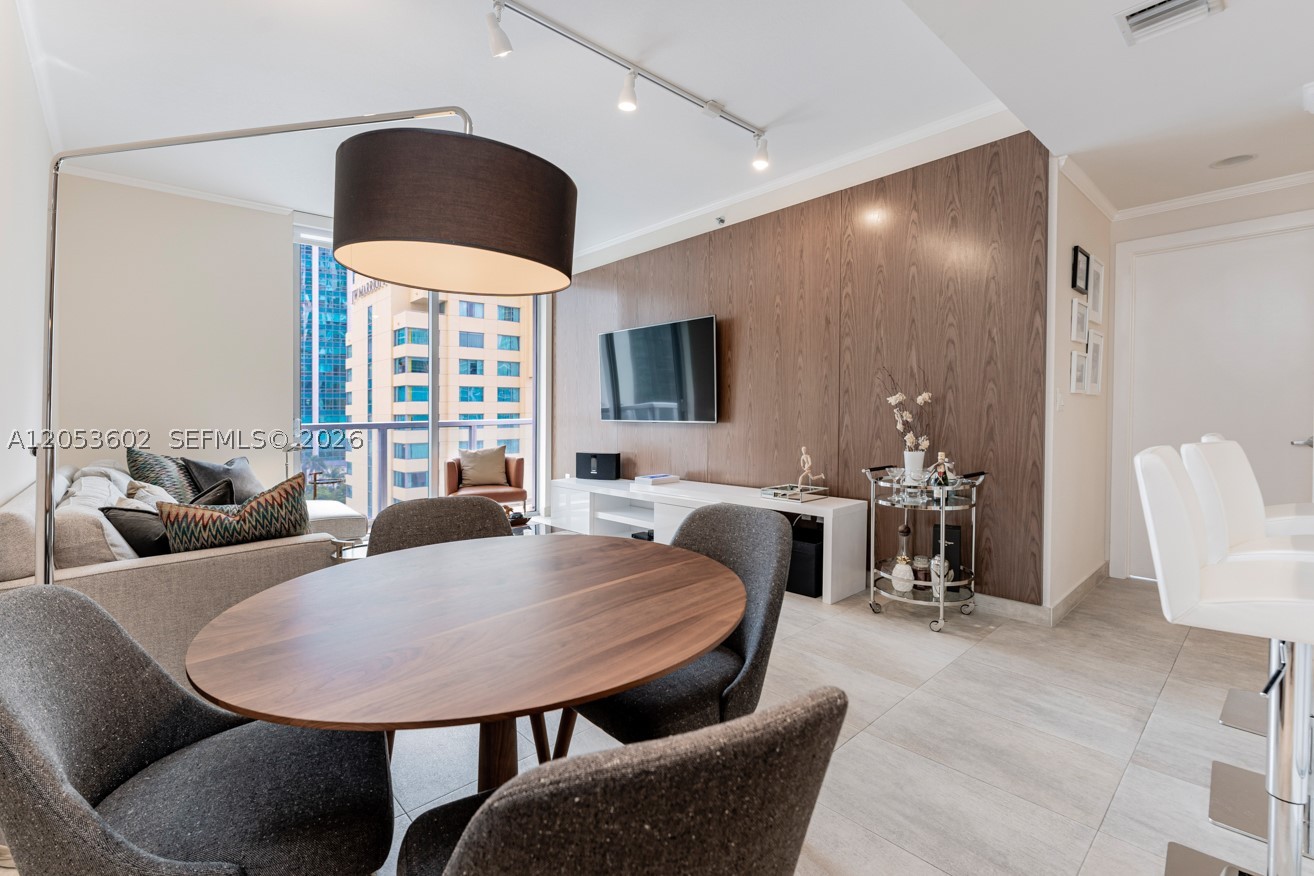 1060 Brickell Ave #1507, Miami FL 33131