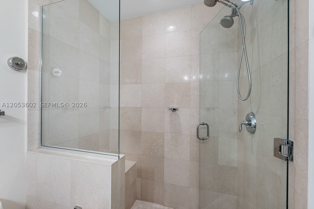 1060 Brickell Ave #1507, Miami FL 33131