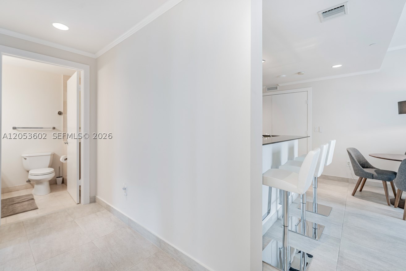 1060 Brickell Ave #1507, Miami FL 33131