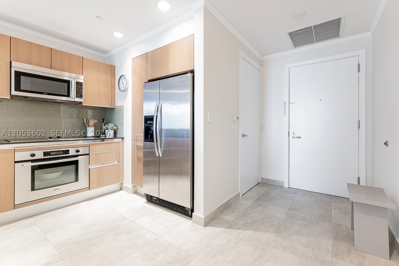 1060 Brickell Ave #1507, Miami FL 33131