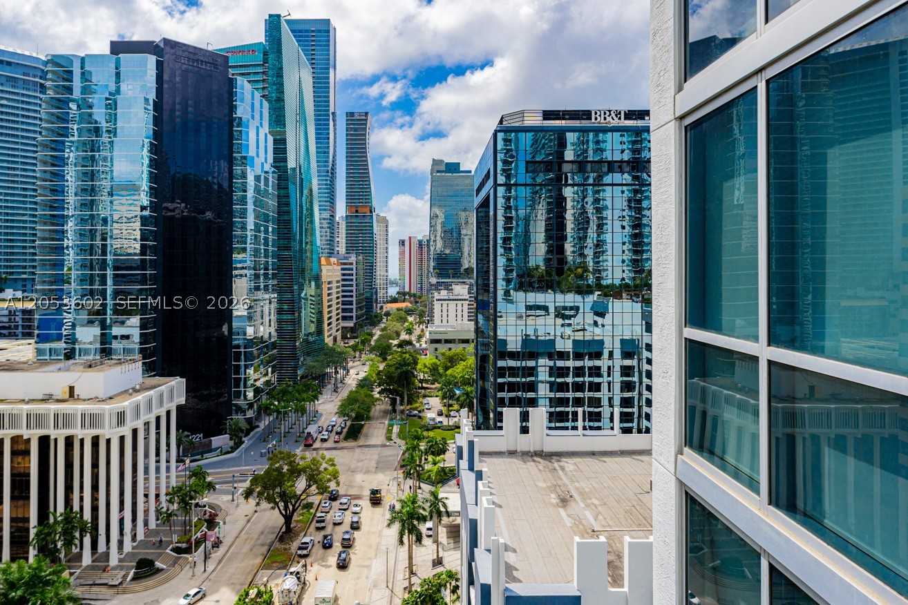 1060 Brickell Ave #1507, Miami FL 33131