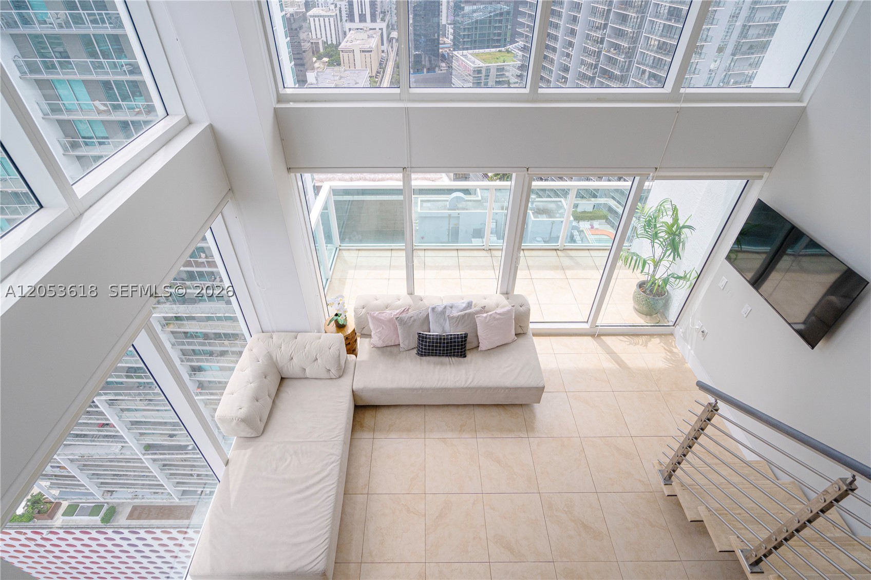41 SE 5th St #2102, Miami FL 33131