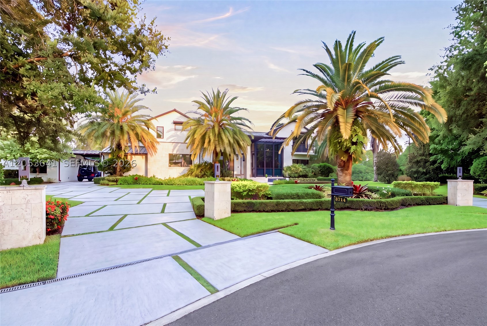 3714 Pine Lake Dr, Weston FL 33332