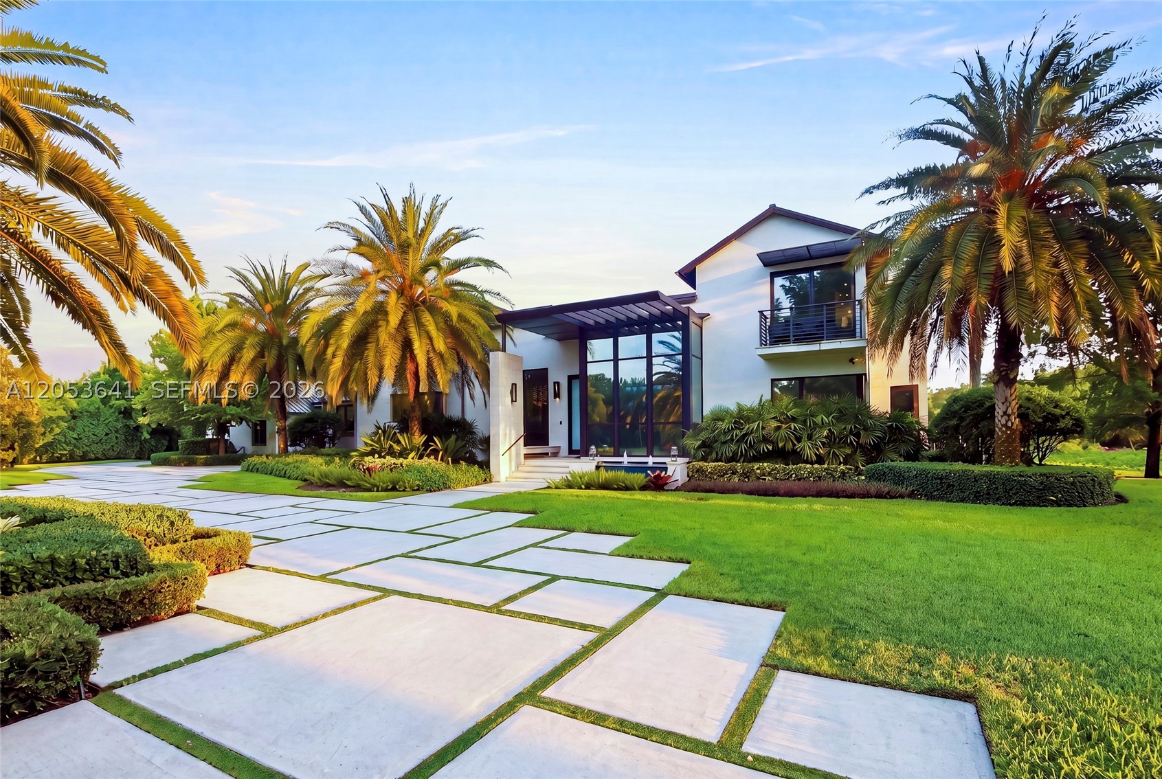 3714 Pine Lake Dr, Weston FL 33332