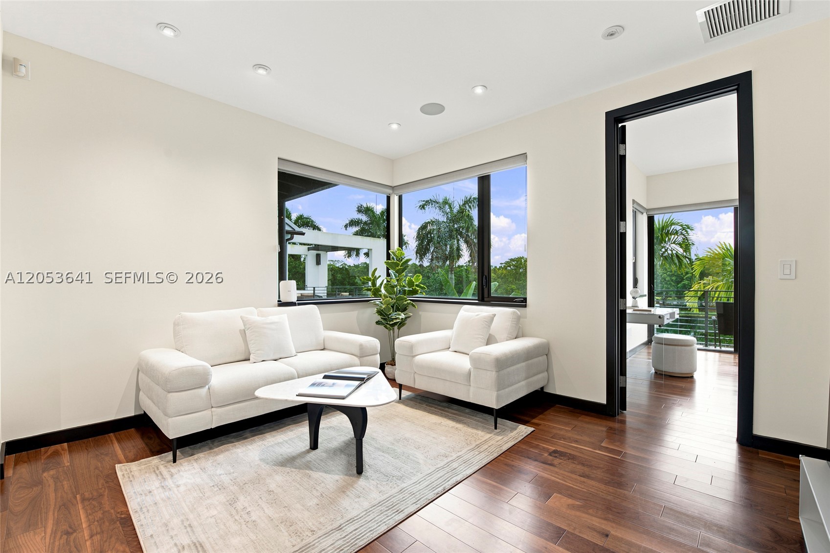 3714 Pine Lake Dr, Weston FL 33332