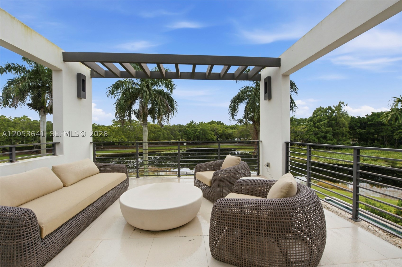 3714 Pine Lake Dr, Weston FL 33332