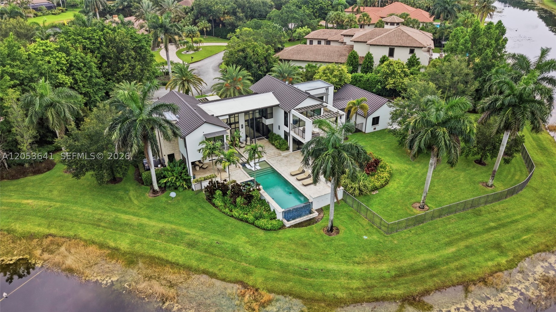 3714 Pine Lake Dr, Weston FL 33332