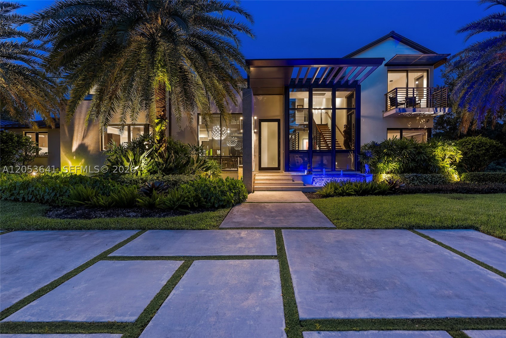 3714 Pine Lake Dr, Weston FL 33332