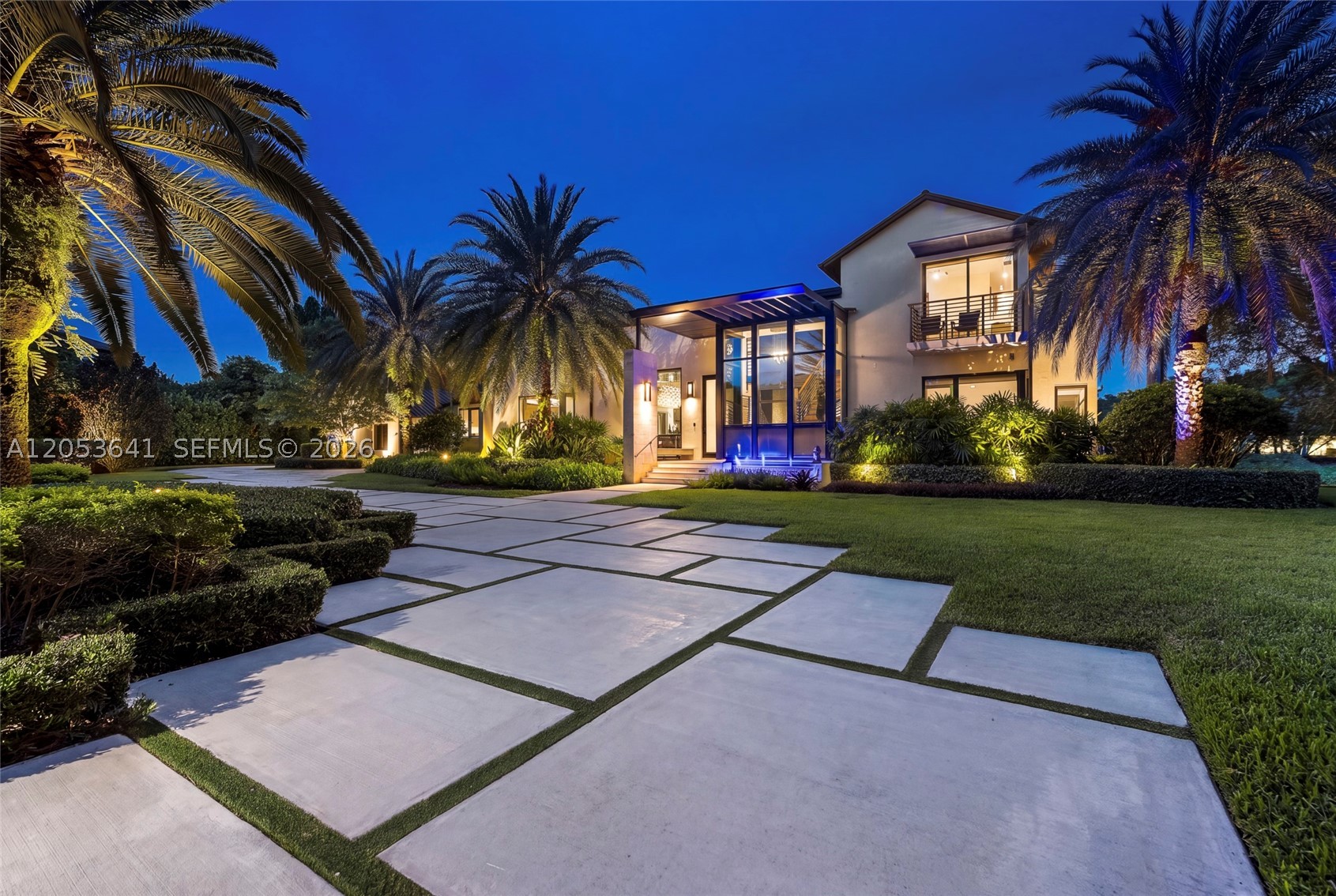 3714 Pine Lake Dr, Weston FL 33332