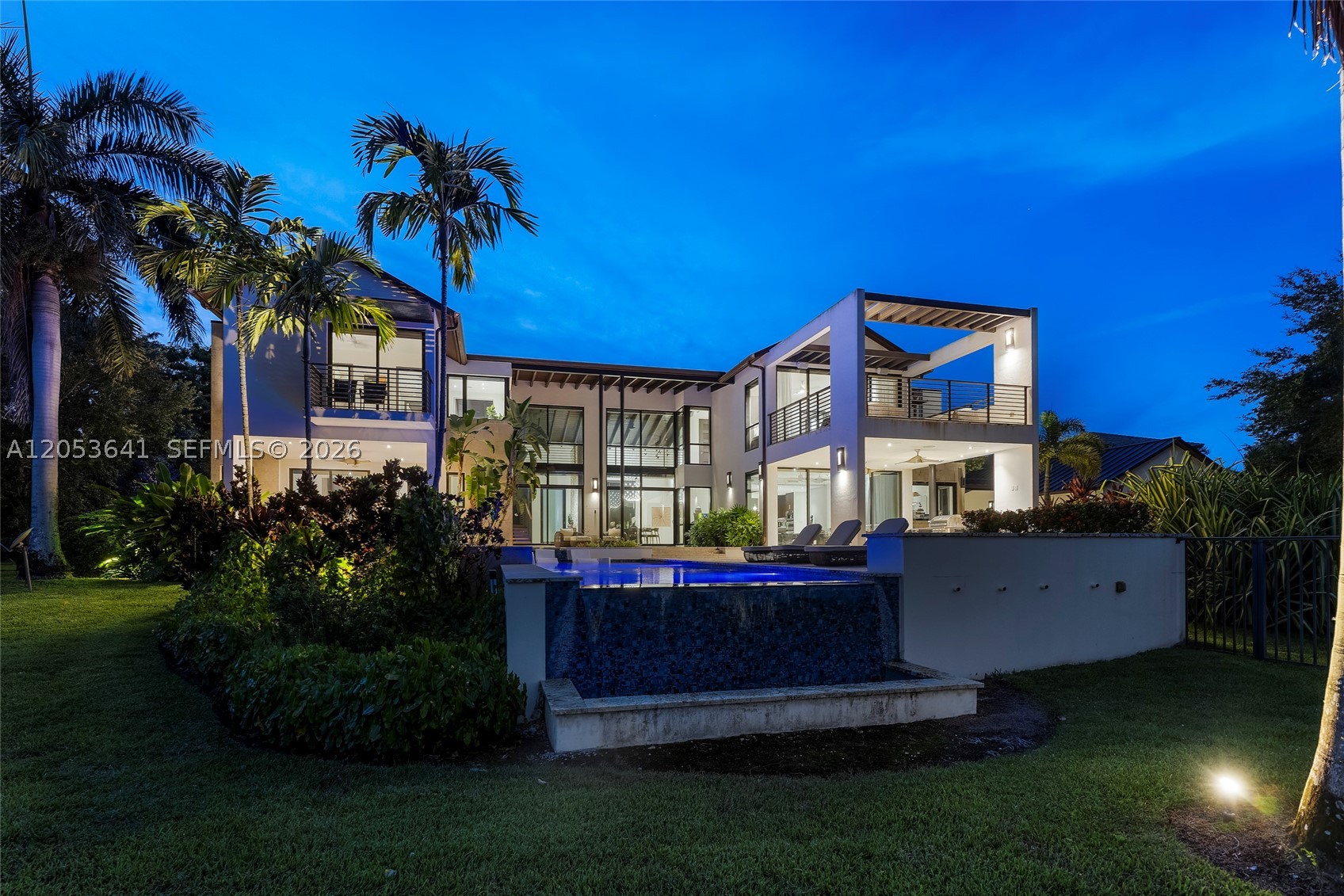 3714 Pine Lake Dr, Weston FL 33332