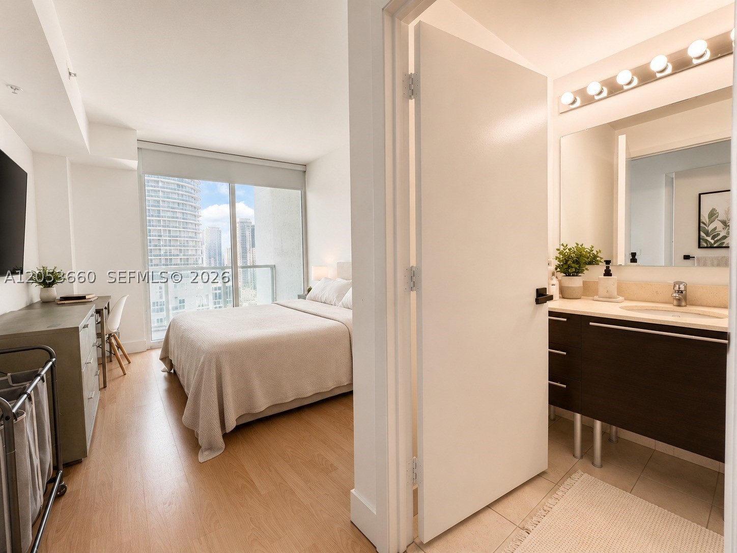 1900 N Bayshore Dr #3807, Miami FL 33132