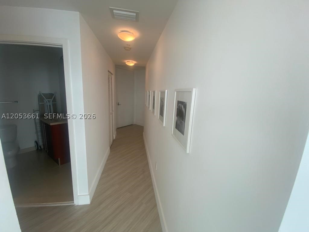 79 SW 12th St #3312-S, Miami FL 33130