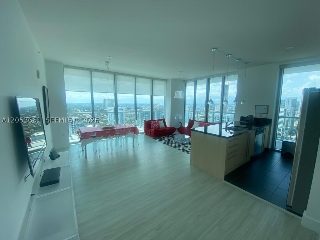 79 SW 12th St #3312-S, Miami FL 33130