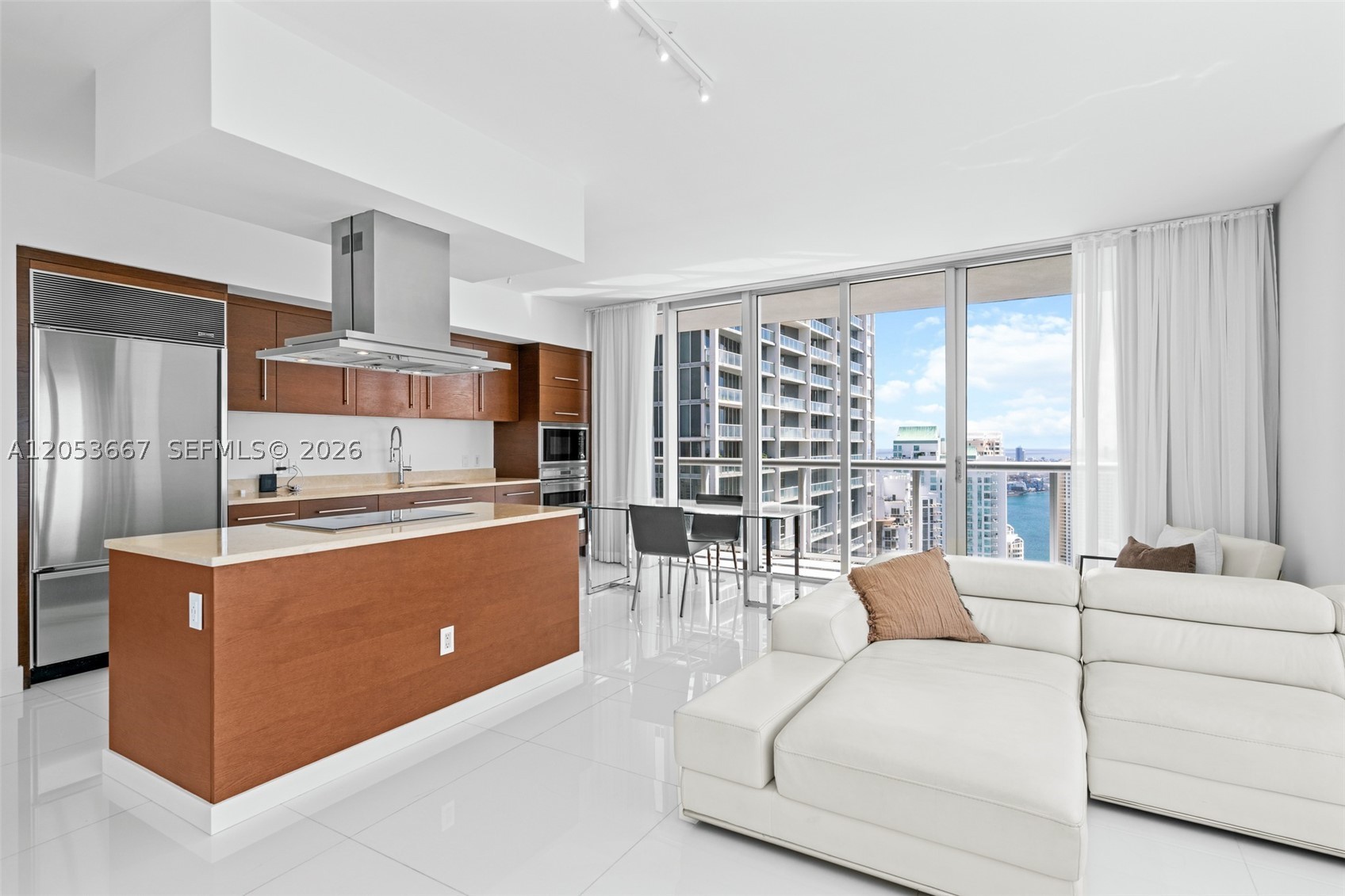 485 Brickell Ave #4410, Miami FL 33131