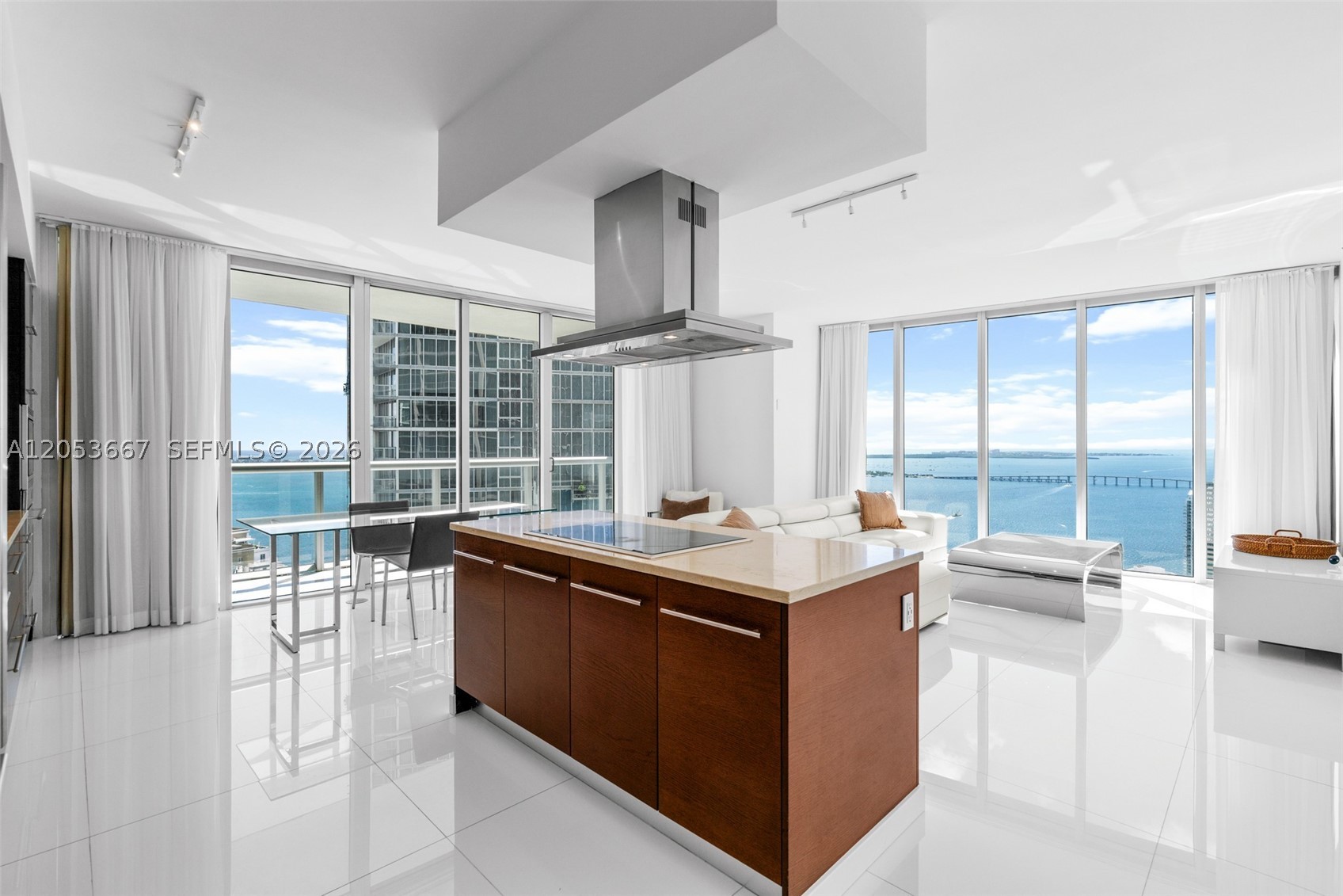 485 Brickell Ave #4410, Miami FL 33131