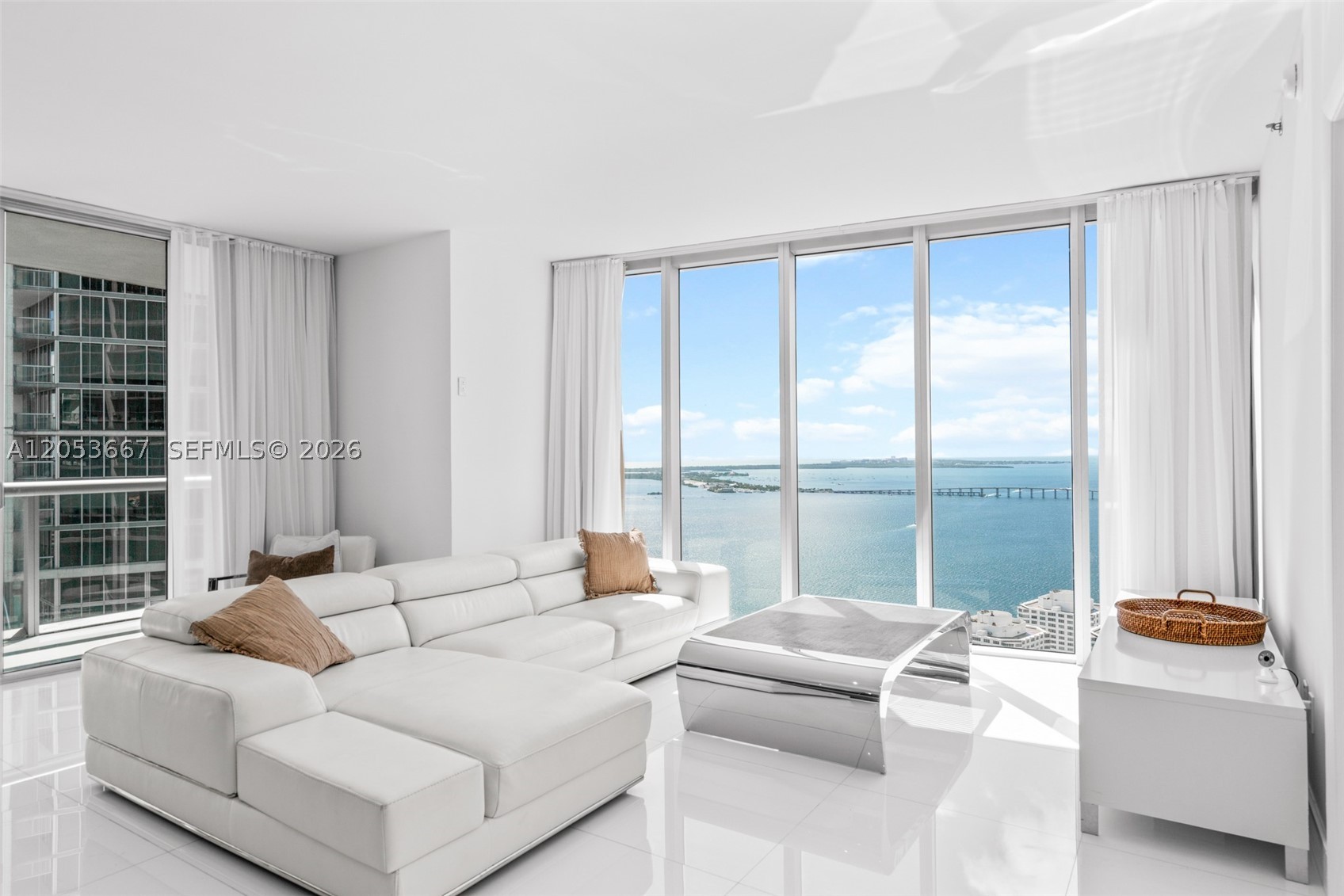 485 Brickell Ave #4410, Miami FL 33131